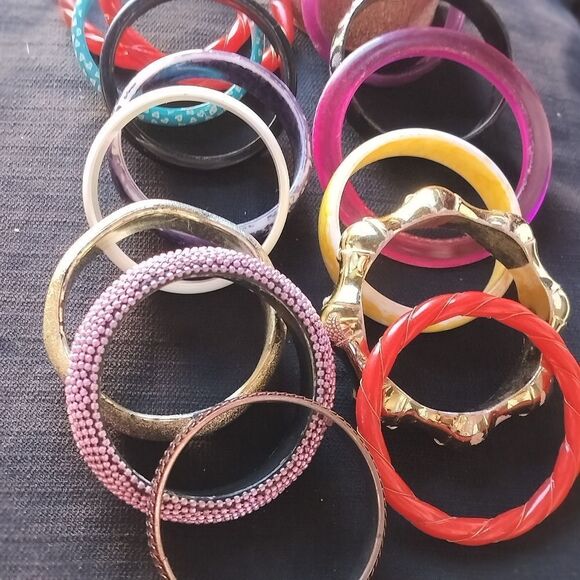 Lot Of 16 Different Unique Bangle Bracelets - Picture 13 of 14